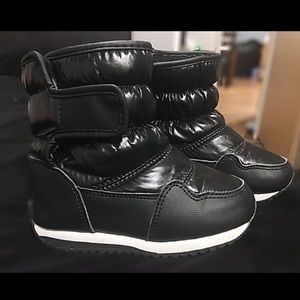Toddler snow boots